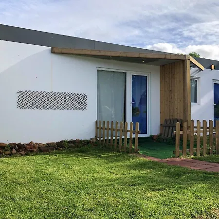 One Bedroom Bungalow With Shared Pool Enclosed Garden And Wifi At * Silves